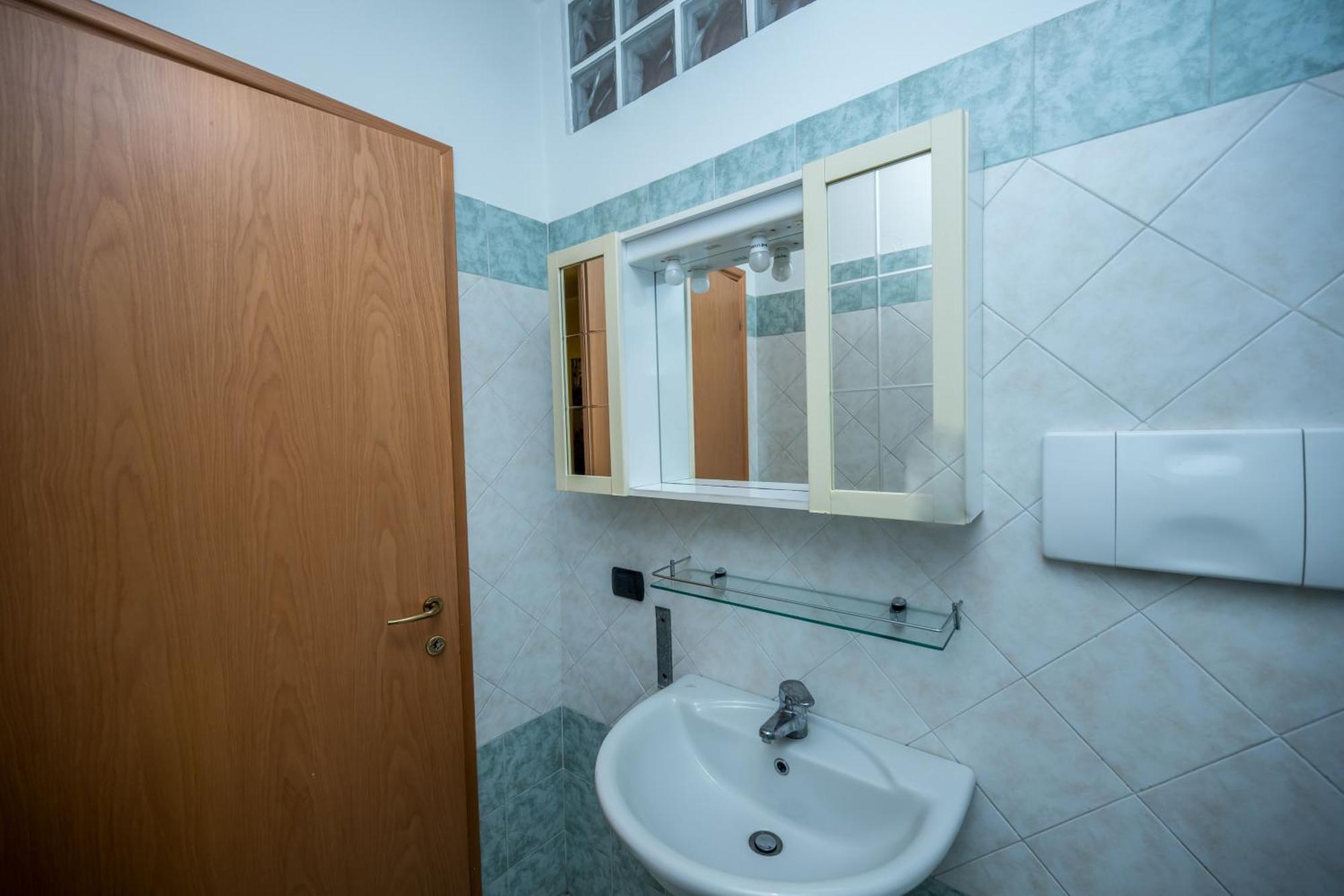 Cozy Suite Rogoredo Apartment Next To The Metro And Train Station Милан Экстерьер фото