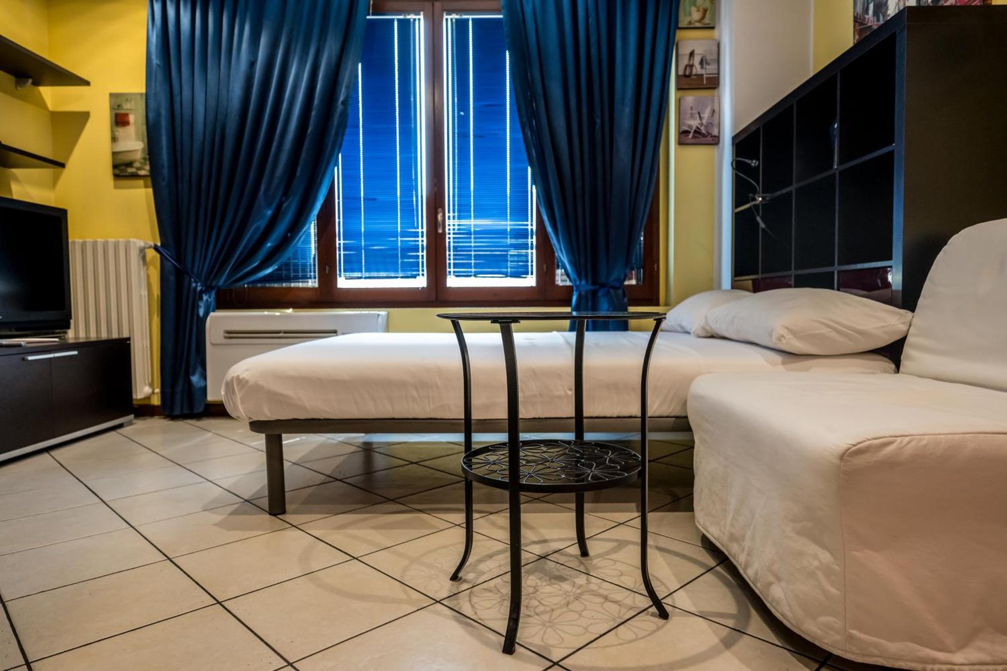 Cozy Suite Rogoredo Apartment Next To The Metro And Train Station Милан Экстерьер фото