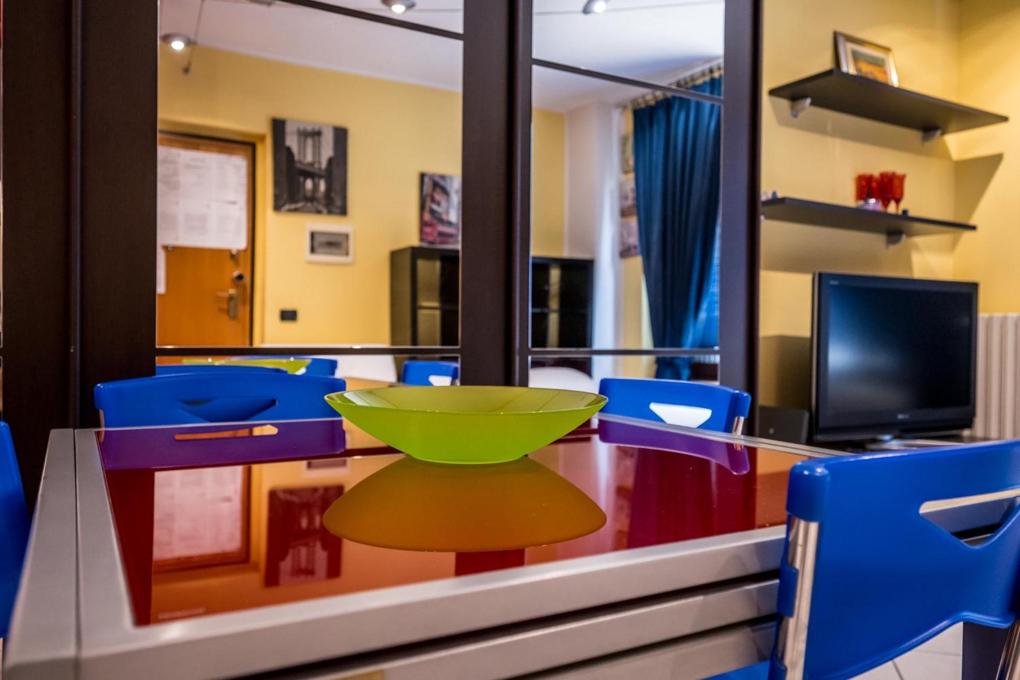 Cozy Suite Rogoredo Apartment Next To The Metro And Train Station Милан Экстерьер фото